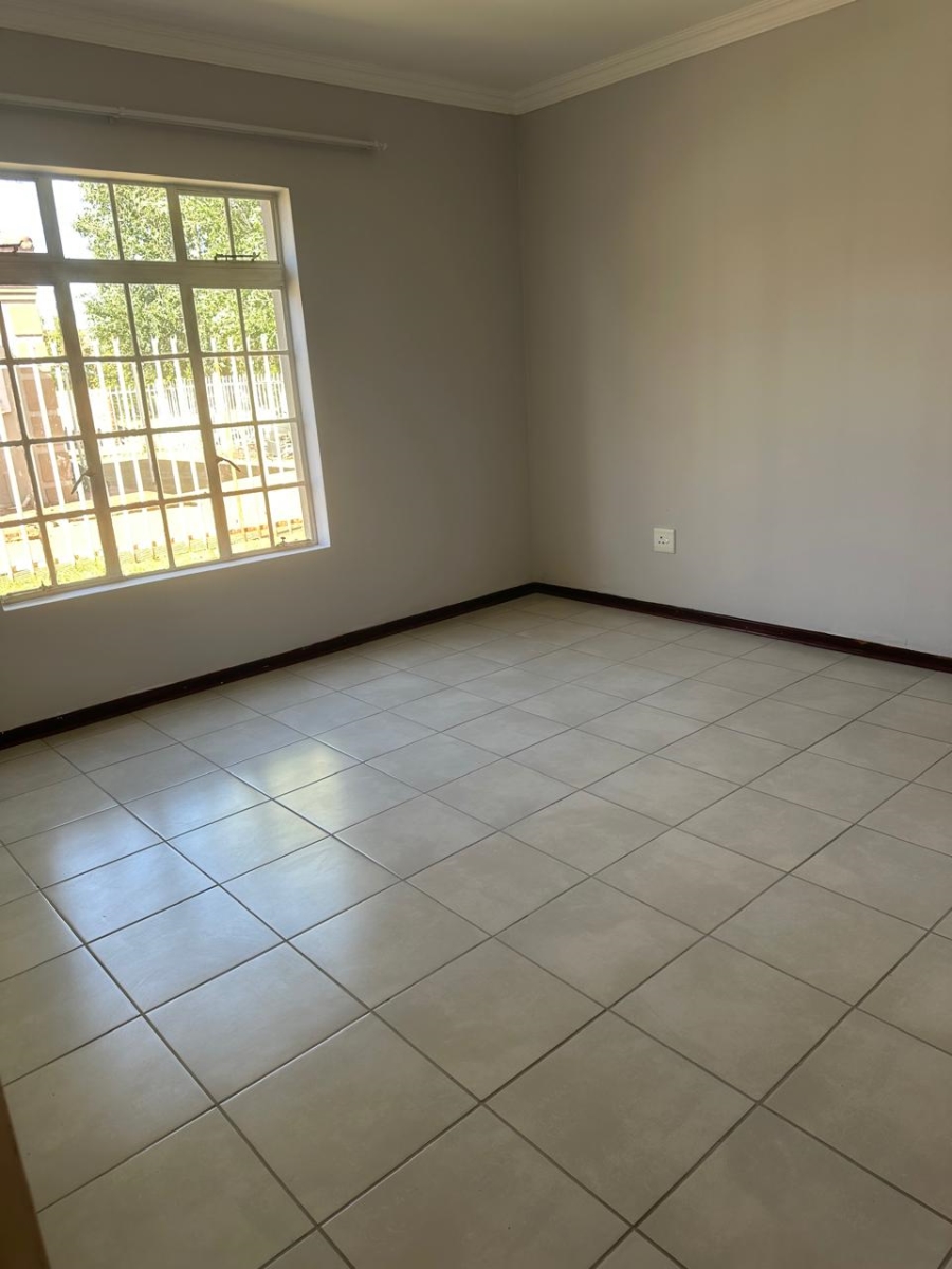 3 Bedroom Property for Sale in Mandela View Free State